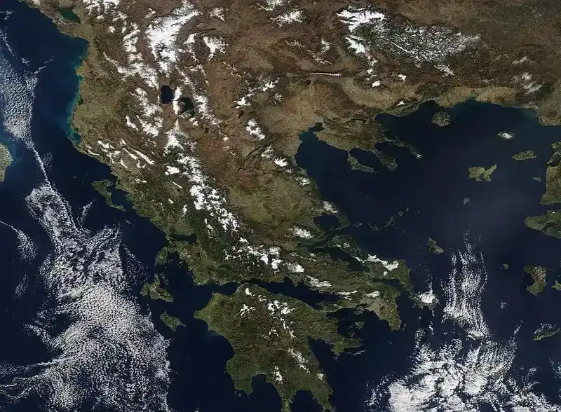 Χιονισμένα βουνά Ελλάδας και Μακεδονίας από δορυφόρο